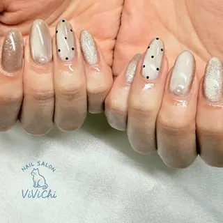 ネイル ViViChi 梨帆のネイルデザイン