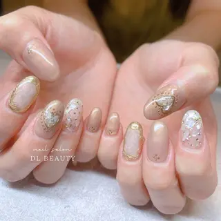 ネイル .. momoko🕊のネイルデザイン