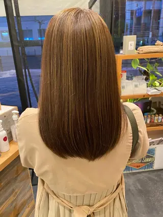 セミロング カラー 髪質改善 大内翔太のヘアスタイル