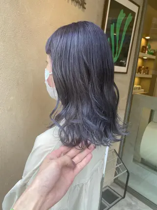 ミディアム カラー パーマ ヘアアレンジ メンズ キッズ ネイル マツエク・マツパ 韓国🇰🇷レイヤー カットオリーブカラーのヘアスタイル