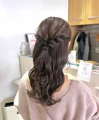 ロング ヘアアレンジ 吉水 彩乃 /ボブ/艶感カラーのヘアスタイル