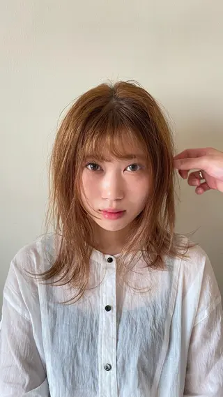 セミロング ヘアアレンジ ブリーチカラー/ベー ジュ/Hono🦖のヘアスタイル