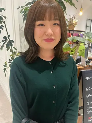 ミディアム カラー 岡田 望愛🫧のヘアスタイル