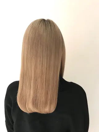 セミロング カラー 🌈ハイトーン髪質改 善🌈polon🌟のヘアスタイル