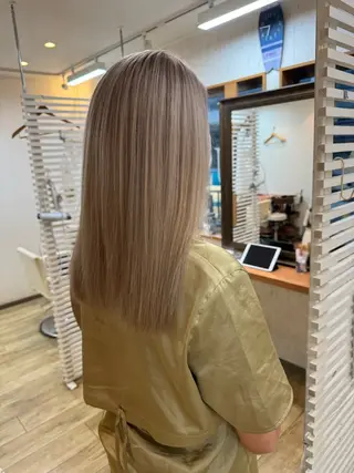 セミロング 伊藤 一樹のヘアスタイル