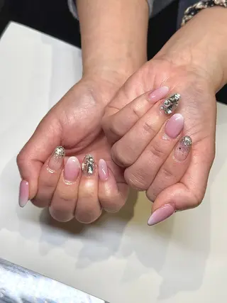 ネイル kina Ｗ🦭のネイルデザイン