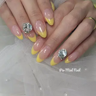 ショート Pio Mielのネイルデザイン