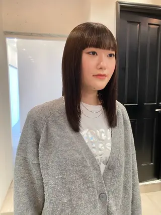 セミロング 🐏Yuna＊透明感 ハイトーンカラー✨のヘアスタイル