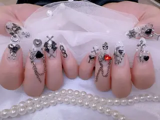 ネイル UMI ネイルサロン新宿🎀のネイルデザイン