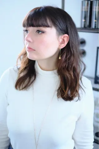 ロング WHALE hair × beautyのヘアスタイル