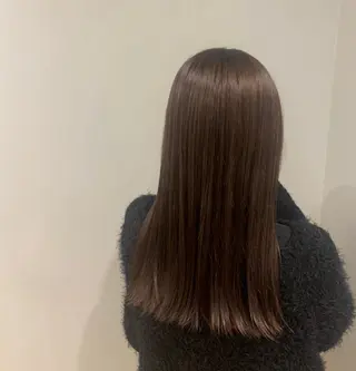 セミロング カラー 山崎 美羽のヘアスタイル