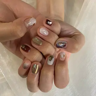 ネイル 里見 麗のネイルデザイン