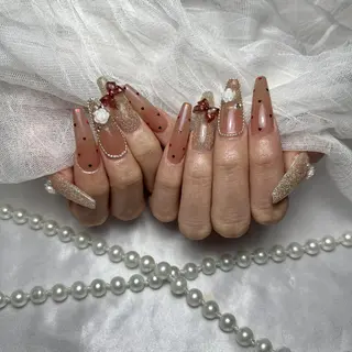 ネイル M2 BEAUTY サロンのネイルデザイン