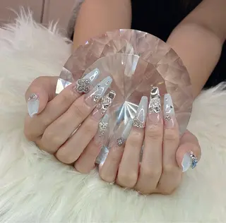 ネイル LoaChaton kaeのネイルデザイン