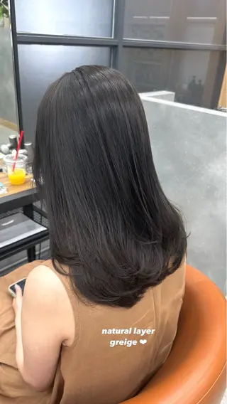 セミロング ツヤカラー🧸💫 のりかのヘアスタイル