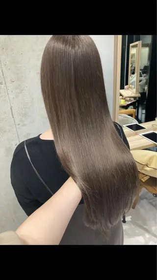 ロング ✨色持ちの良い艶 カラー✨蟹江真世のヘアスタイル