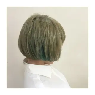 ショート カラー ﾊｲﾄｰﾝ/ｼｮｰﾄ 村上淳乃🐥のヘアスタイル