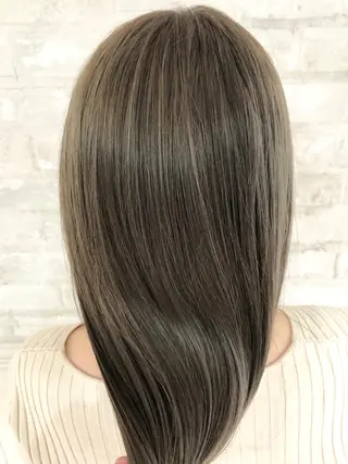 セミロング 白井 秀太郎のヘアスタイル