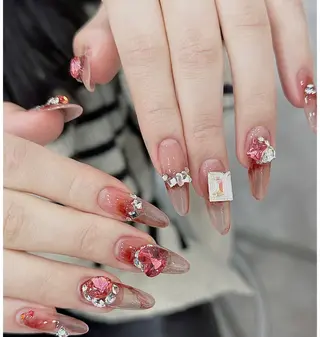 ネイル D-BEAUTY Nailsalonのネイルデザイン