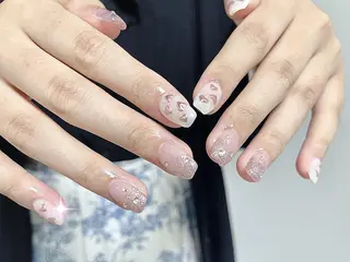 ネイル Shis_🦄shi 韓国風キラキラネイルのネイルデザイン