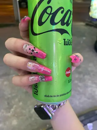 ネイル BNT nailsのネイルデザイン