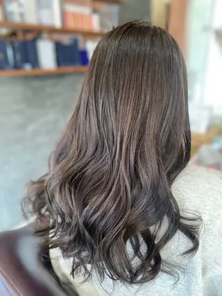 ロング カラー 加藤 実穂のヘアスタイル