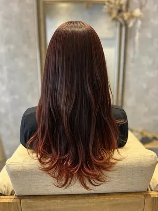 ロング 君塚 真子のヘアスタイル