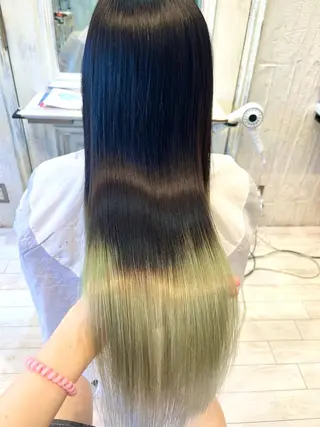 ロング 艶髪カラー️🫧 髪質改善特化👒莉子のヘアスタイル