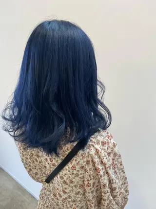 セミロング カラー 大久保 梨音のヘアスタイル