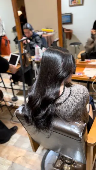 ロング カラー 韓国風・ブリーチなし ・あり後藤 一斗店長のヘアスタイル