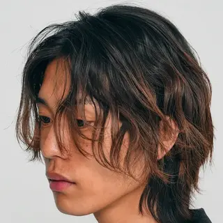 ミディアム パーマ メンズ 丸山 哲史のヘアスタイル
