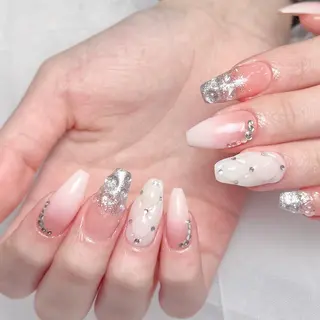 ネイル 定額デザインネイル queensのネイルデザイン