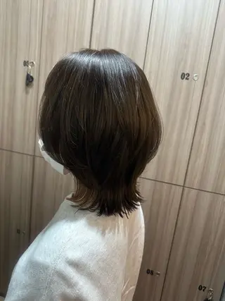 ミディアム 保井 実奈美のヘアスタイル