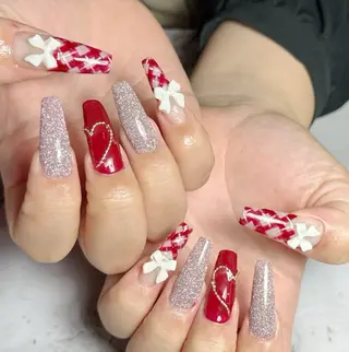 ネイル 新山 聖のネイルデザイン