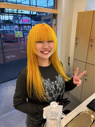 カラー 一宮 淚のヘアスタイル