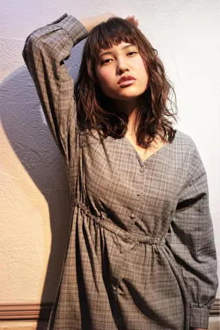 ミディアム 所渉/韓国レイヤー /ウルフカットのヘアスタイル