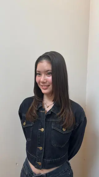 ロング 透明感カラー/似合 わせカットみく🩶のヘアスタイル