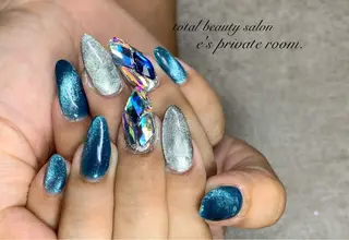 ネイル LAVISH nail salonのネイルデザイン