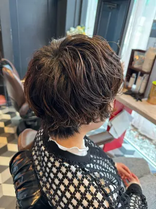 ショート カラー パーマ 月館 怜奈のヘアスタイル