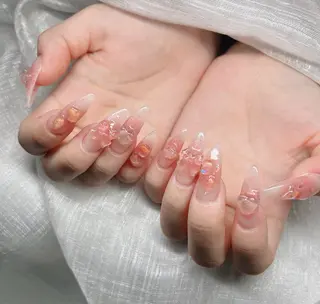 ネイル Lee Nailsのネイルデザイン
