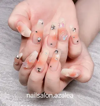 ネイル R inのネイルデザイン