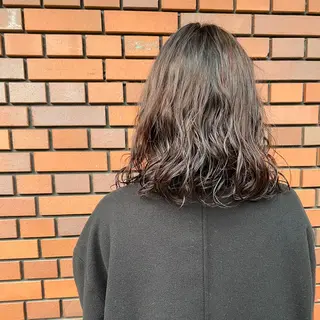 ミディアム パーマ エイトウメダ 店長 稲尾友則のヘアスタイル
