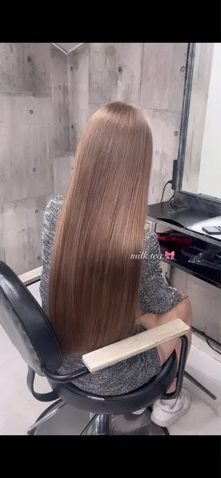 ロング カラー ハイトーン/ゆるふわ 🧚𖥔ׁTOMO♡のヘアスタイル