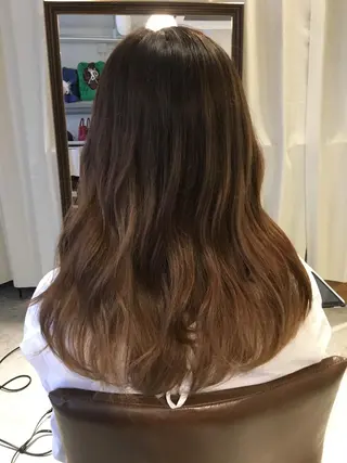 セミロング カラー 縮毛矯正クロスパーマ 益子達也のヘアスタイル