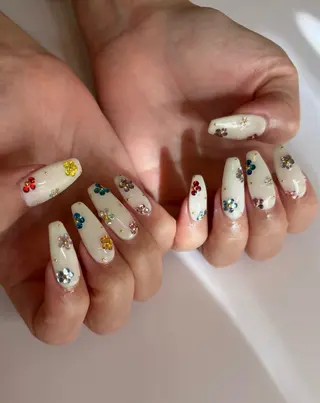 ネイル ネイリスト Nanaのネイルデザイン
