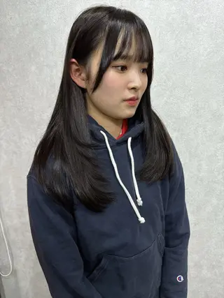 ロング AIRI layer cut hairのヘアスタイル