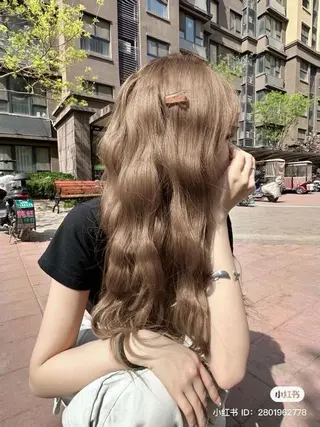 カラー 透明感うる艶カラー 🤍MANAMIのヘアスタイル