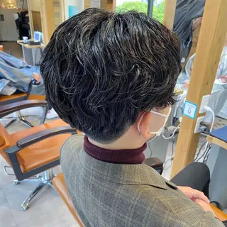 ショート パーマ メンズ 吉田 幸斗のヘアスタイル