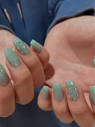 ネイル nail studio LÓE所属・Jr.nailist hinakoのネイルデザイン