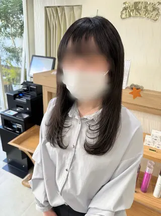 セミロング 島 歩那のヘアスタイル